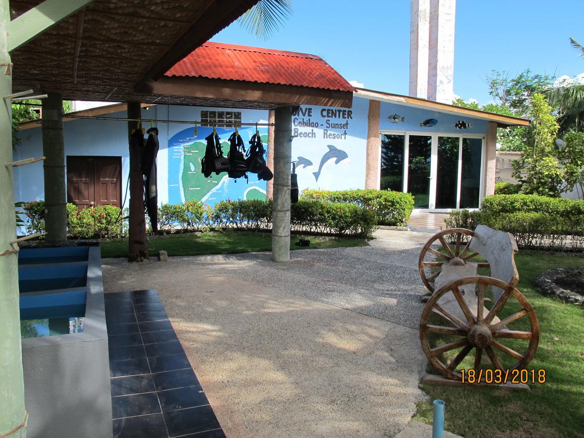 Cabilao Sunset Dive&Beach Resort Loon Exterior foto